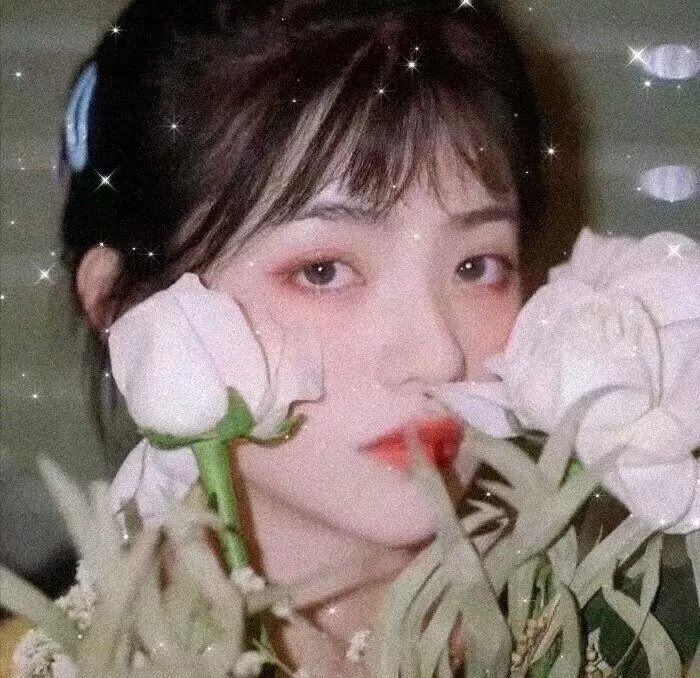 男生女生向前冲